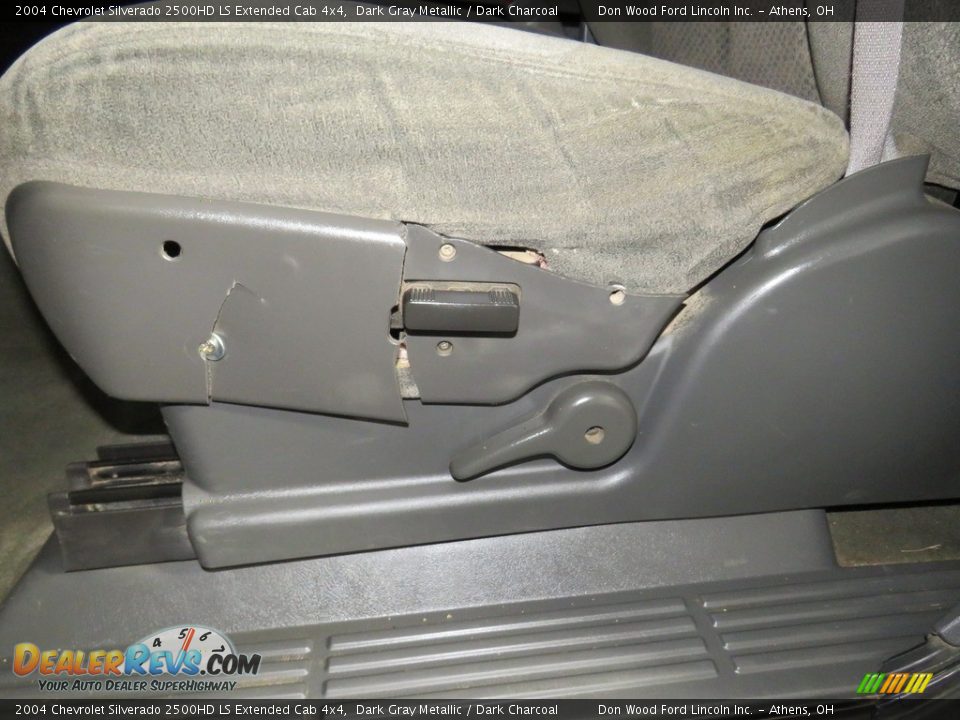 2004 Chevrolet Silverado 2500HD LS Extended Cab 4x4 Dark Gray Metallic / Dark Charcoal Photo #16