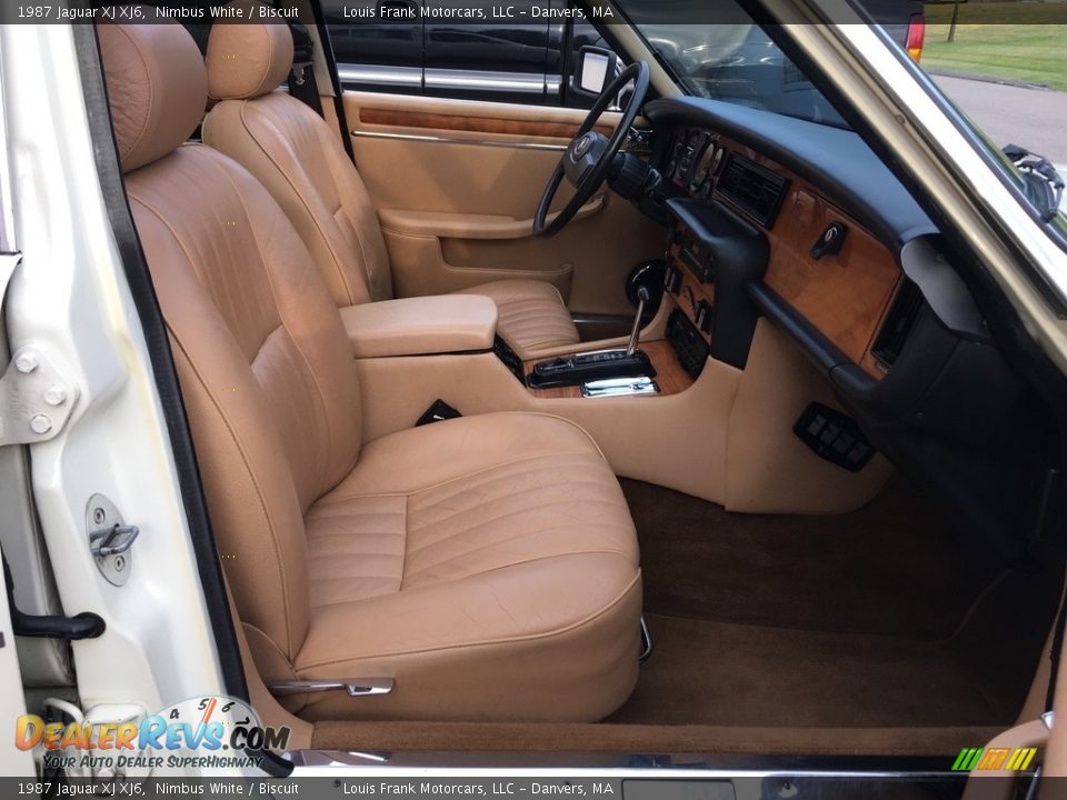 Front Seat of 1987 Jaguar XJ XJ6 Photo #13