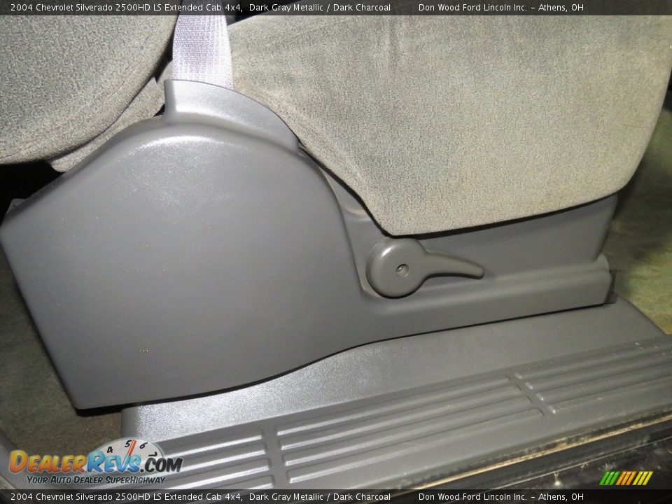 2004 Chevrolet Silverado 2500HD LS Extended Cab 4x4 Dark Gray Metallic / Dark Charcoal Photo #21