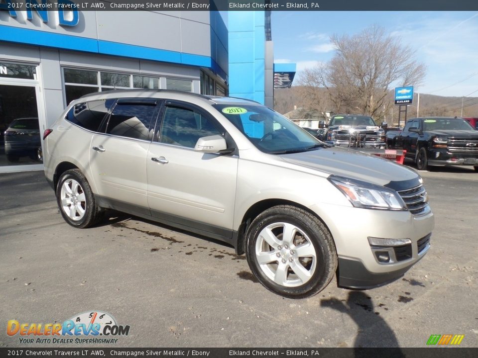 2017 Chevrolet Traverse LT AWD Champagne Silver Metallic / Ebony Photo #5