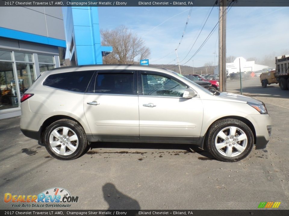 2017 Chevrolet Traverse LT AWD Champagne Silver Metallic / Ebony Photo #6