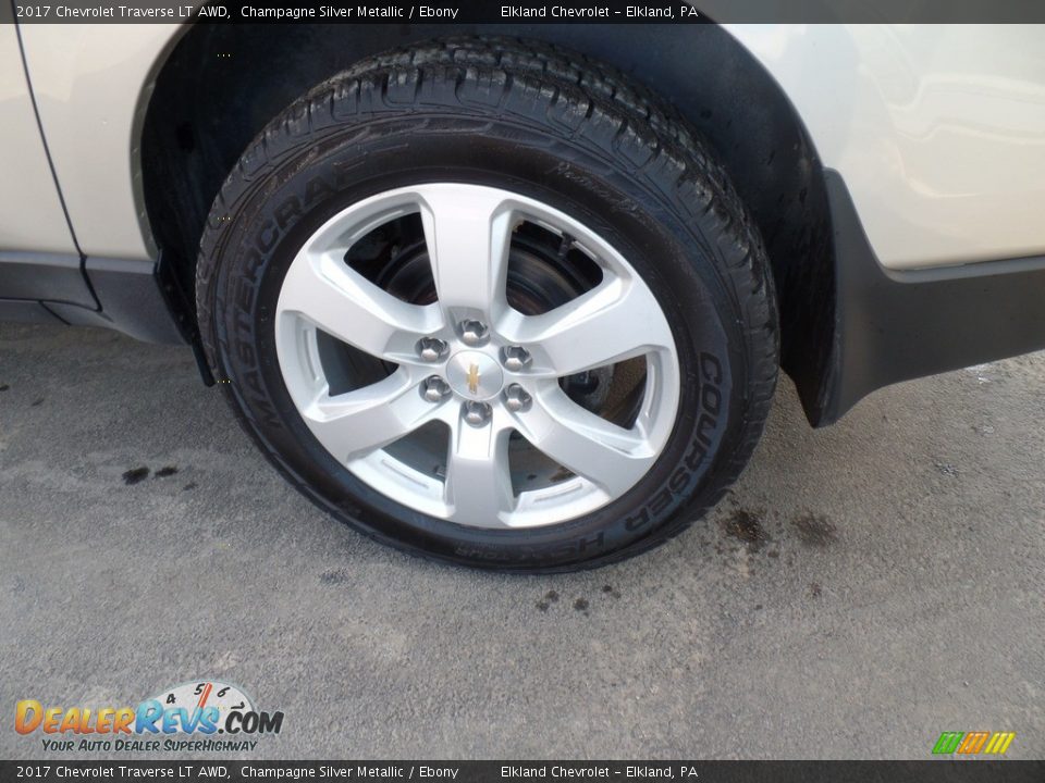 2017 Chevrolet Traverse LT AWD Champagne Silver Metallic / Ebony Photo #11