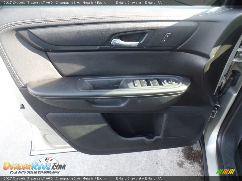 2017 Chevrolet Traverse LT AWD Champagne Silver Metallic / Ebony Photo #14
