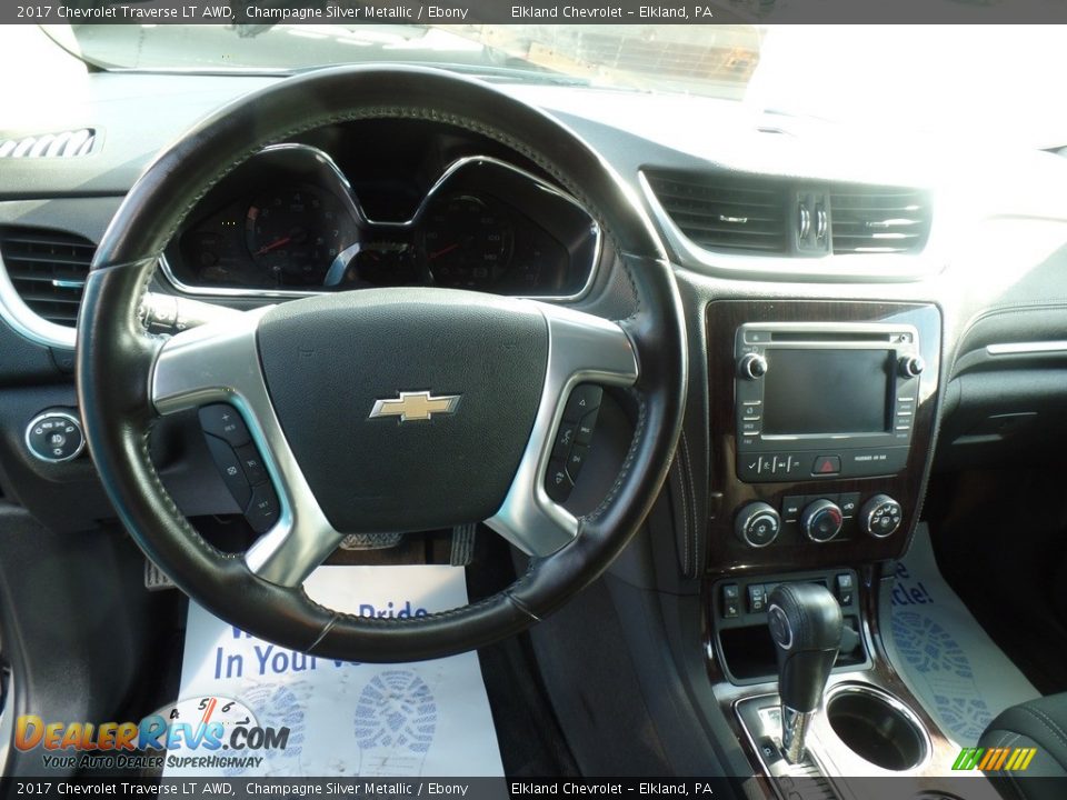 2017 Chevrolet Traverse LT AWD Champagne Silver Metallic / Ebony Photo #18