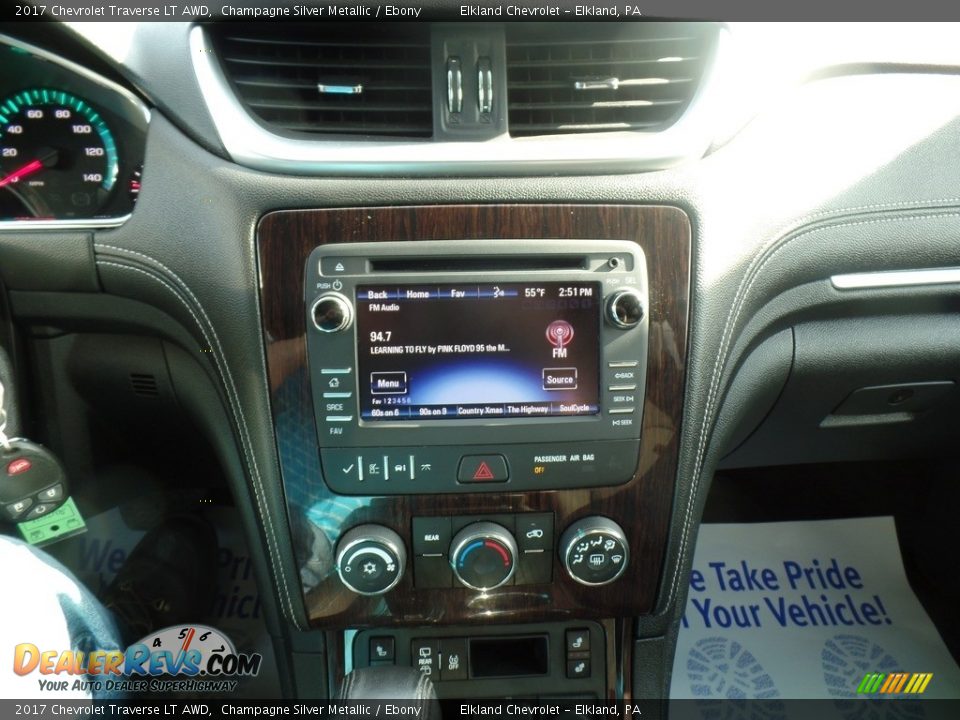 2017 Chevrolet Traverse LT AWD Champagne Silver Metallic / Ebony Photo #24