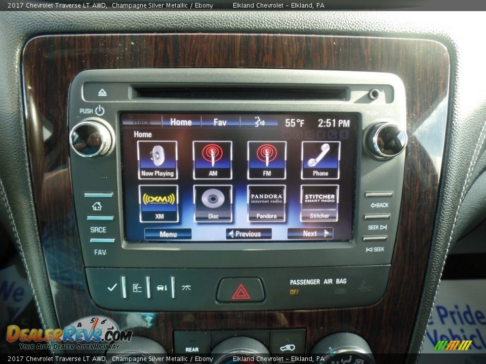 2017 Chevrolet Traverse LT AWD Champagne Silver Metallic / Ebony Photo #25