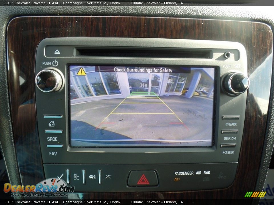 2017 Chevrolet Traverse LT AWD Champagne Silver Metallic / Ebony Photo #26