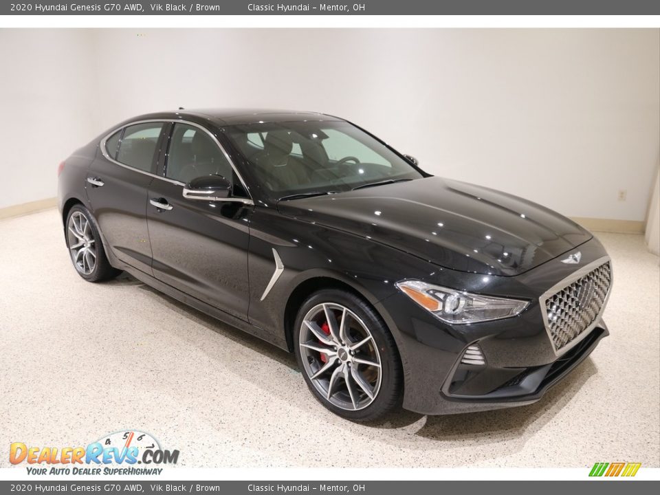 Front 3/4 View of 2020 Hyundai Genesis G70 AWD Photo #1