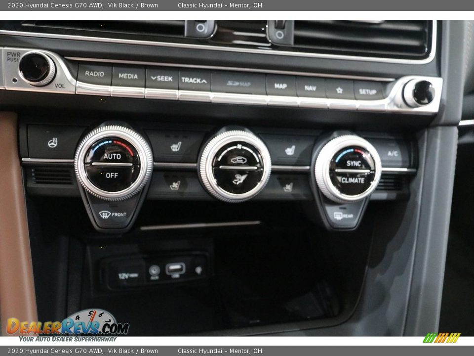 Controls of 2020 Hyundai Genesis G70 AWD Photo #13