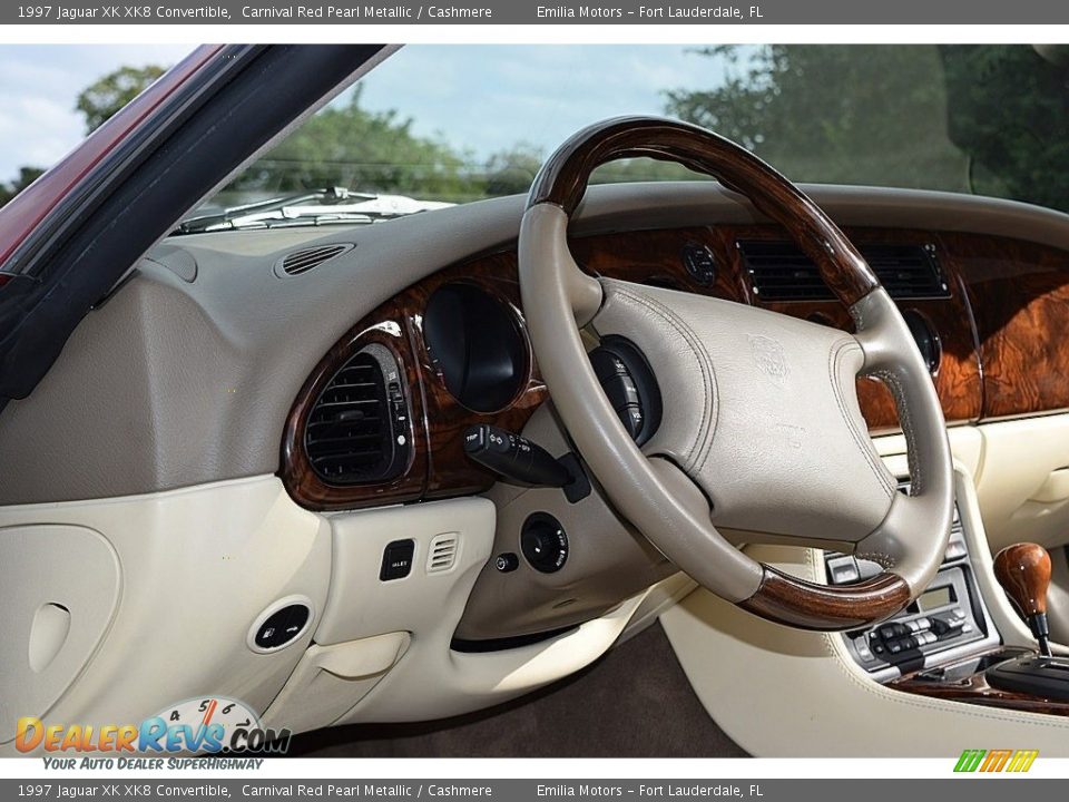 1997 Jaguar XK XK8 Convertible Steering Wheel Photo #30