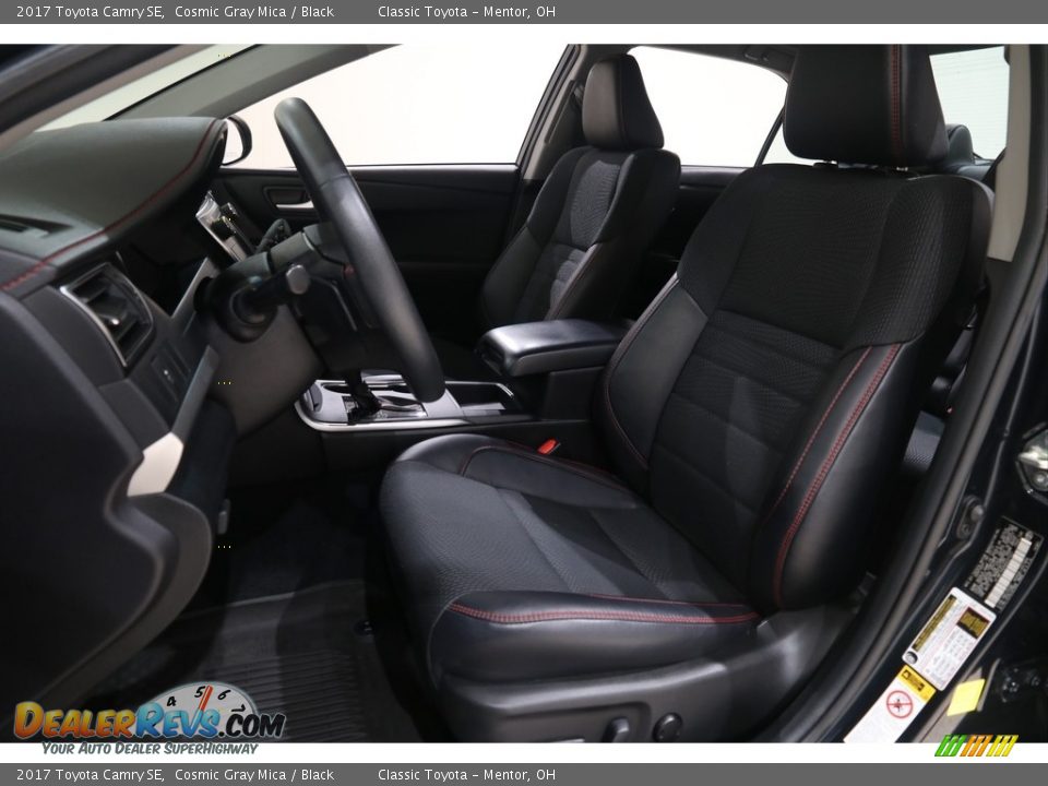 2017 Toyota Camry SE Cosmic Gray Mica / Black Photo #5