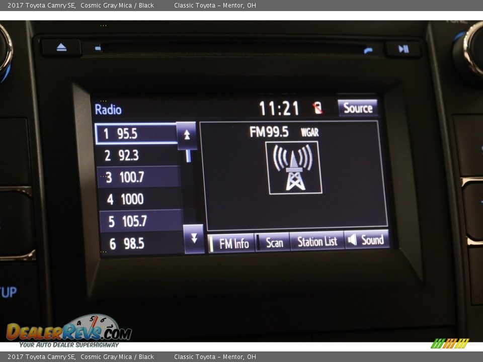 2017 Toyota Camry SE Cosmic Gray Mica / Black Photo #10