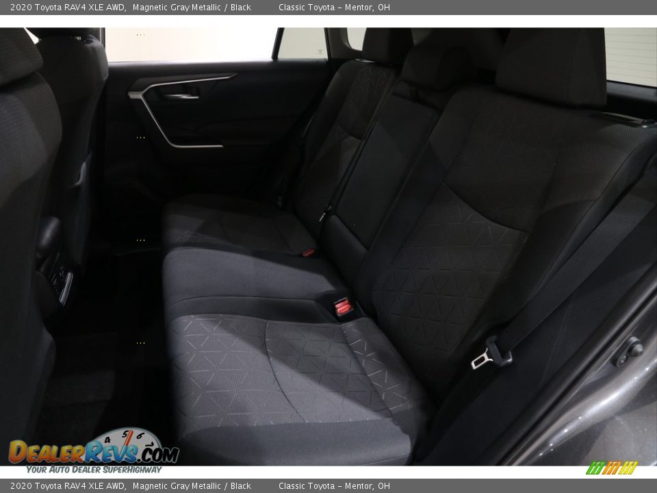 2020 Toyota RAV4 XLE AWD Magnetic Gray Metallic / Black Photo #17