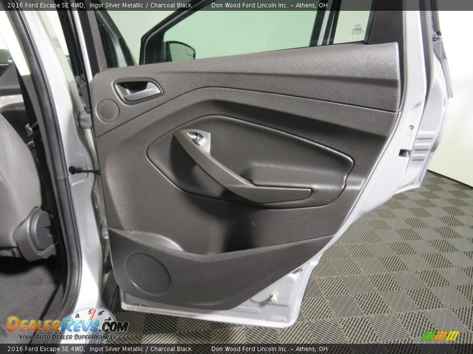 2016 Ford Escape SE 4WD Ingot Silver Metallic / Charcoal Black Photo #24