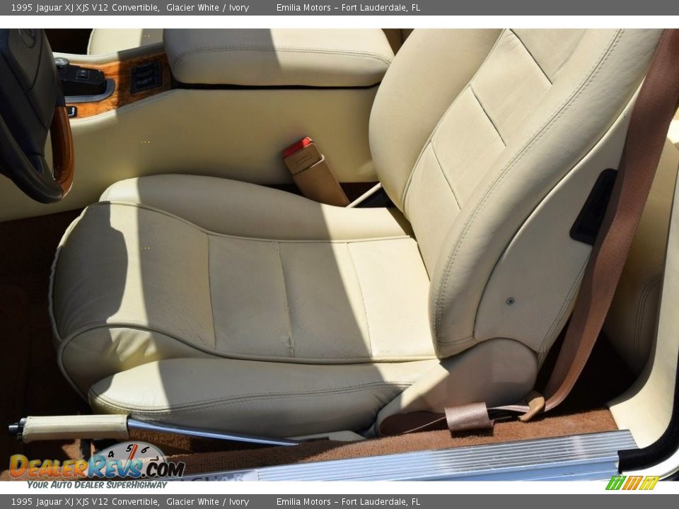 Front Seat of 1995 Jaguar XJ XJS V12 Convertible Photo #23
