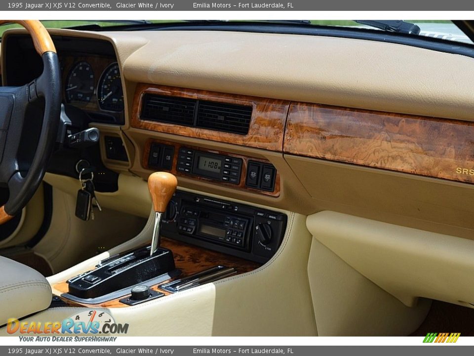 Controls of 1995 Jaguar XJ XJS V12 Convertible Photo #40