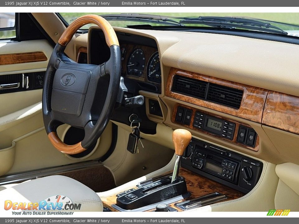 Controls of 1995 Jaguar XJ XJS V12 Convertible Photo #41