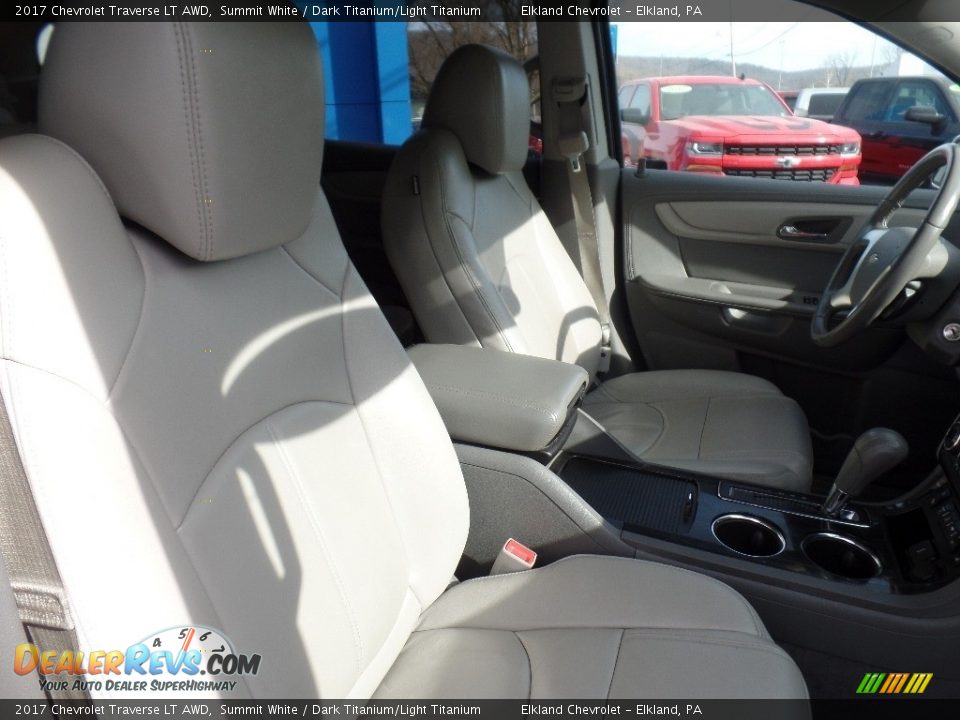 2017 Chevrolet Traverse LT AWD Summit White / Dark Titanium/Light Titanium Photo #10