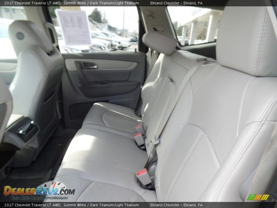 2017 Chevrolet Traverse LT AWD Summit White / Dark Titanium/Light Titanium Photo #16