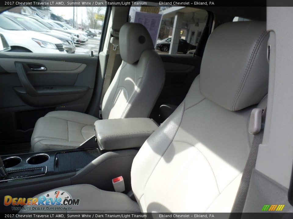 2017 Chevrolet Traverse LT AWD Summit White / Dark Titanium/Light Titanium Photo #17
