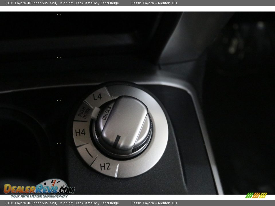 2016 Toyota 4Runner SR5 4x4 Midnight Black Metallic / Sand Beige Photo #13