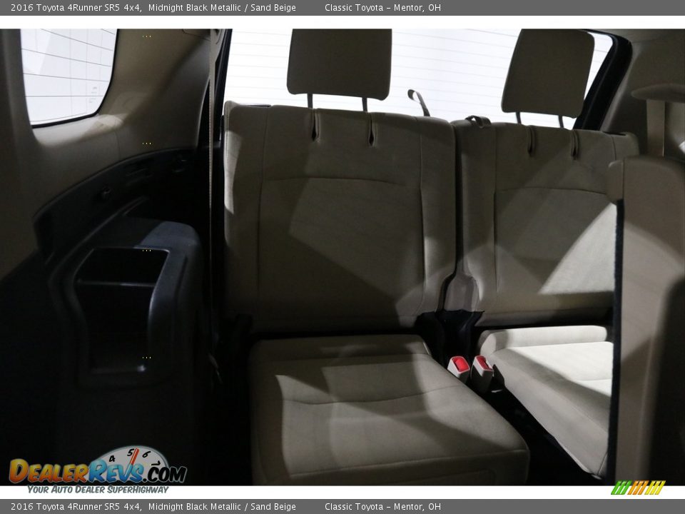 2016 Toyota 4Runner SR5 4x4 Midnight Black Metallic / Sand Beige Photo #17