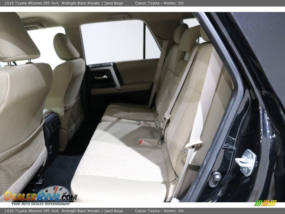2016 Toyota 4Runner SR5 4x4 Midnight Black Metallic / Sand Beige Photo #18