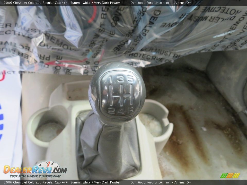 2006 Chevrolet Colorado Regular Cab 4x4 Shifter Photo #16