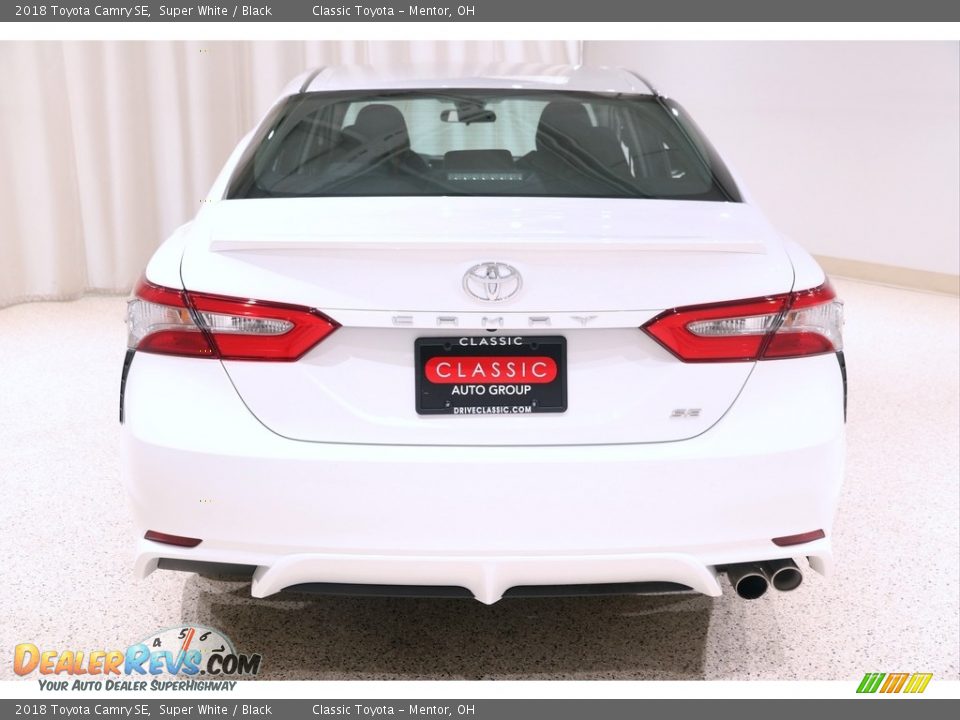 2018 Toyota Camry SE Super White / Black Photo #23