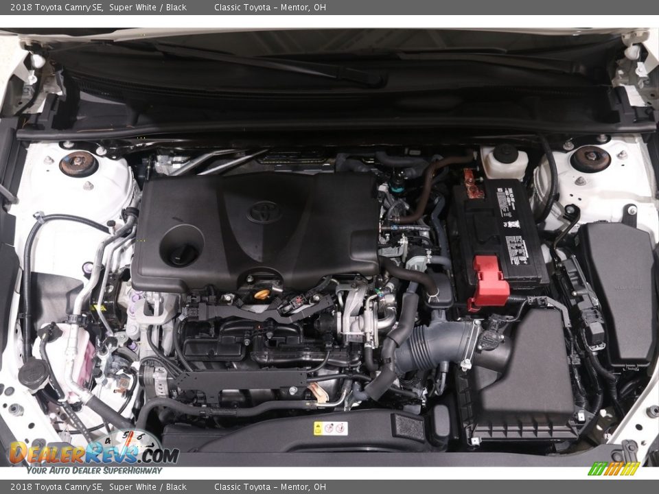 2018 Toyota Camry SE Super White / Black Photo #24