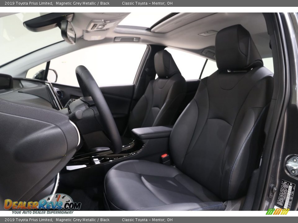 2019 Toyota Prius Limited Magnetic Grey Metallic / Black Photo #5