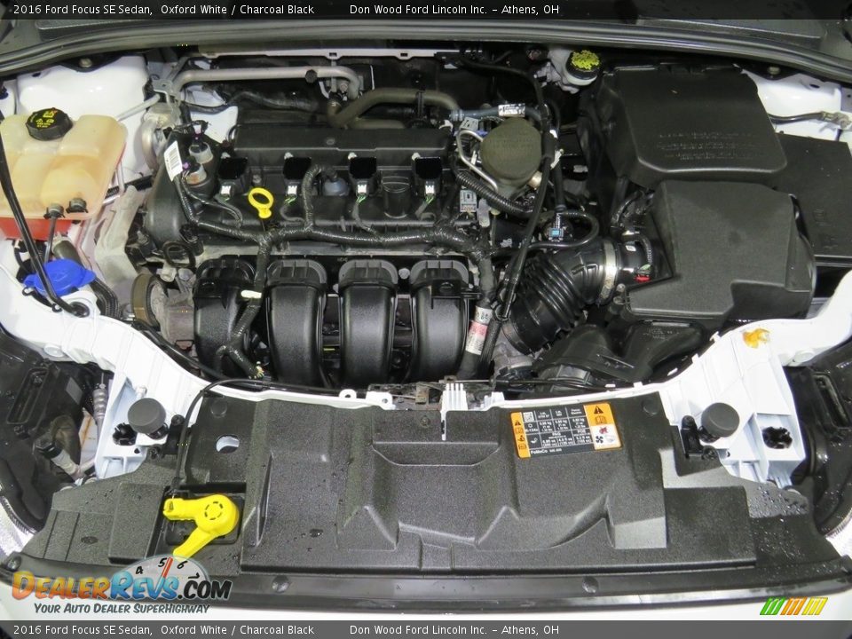 2016 Ford Focus SE Sedan Oxford White / Charcoal Black Photo #6