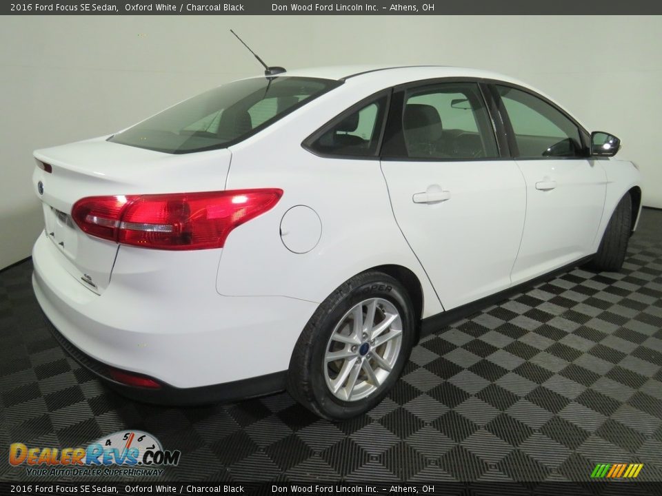 2016 Ford Focus SE Sedan Oxford White / Charcoal Black Photo #14