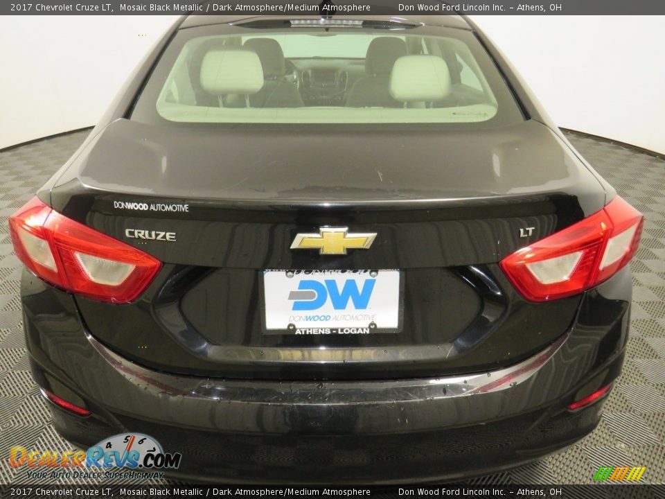 2017 Chevrolet Cruze LT Mosaic Black Metallic / Dark Atmosphere/Medium Atmosphere Photo #11
