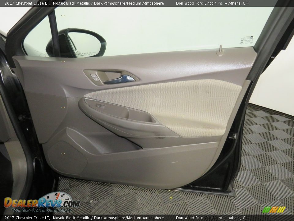 2017 Chevrolet Cruze LT Mosaic Black Metallic / Dark Atmosphere/Medium Atmosphere Photo #24