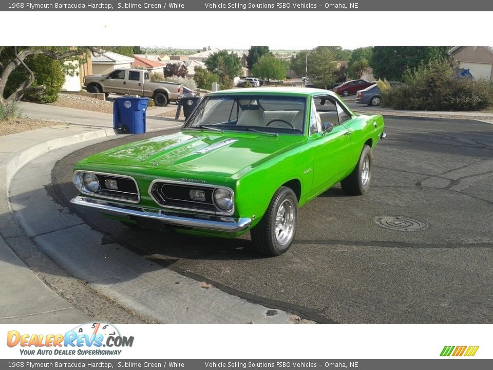 Front 3/4 View of 1968 Plymouth Barracuda Hardtop Photo #1