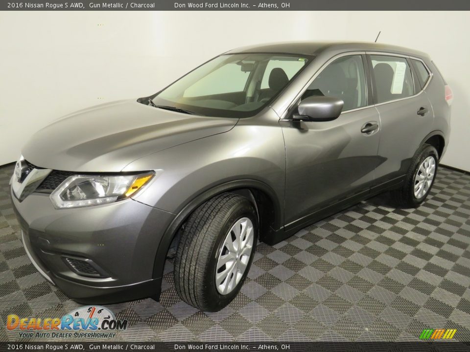 2016 Nissan Rogue S AWD Gun Metallic / Charcoal Photo #7