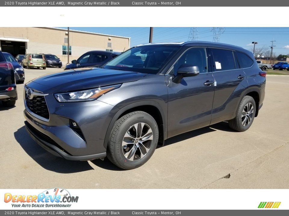 2020 Toyota Highlander XLE AWD Magnetic Gray Metallic / Black Photo #1