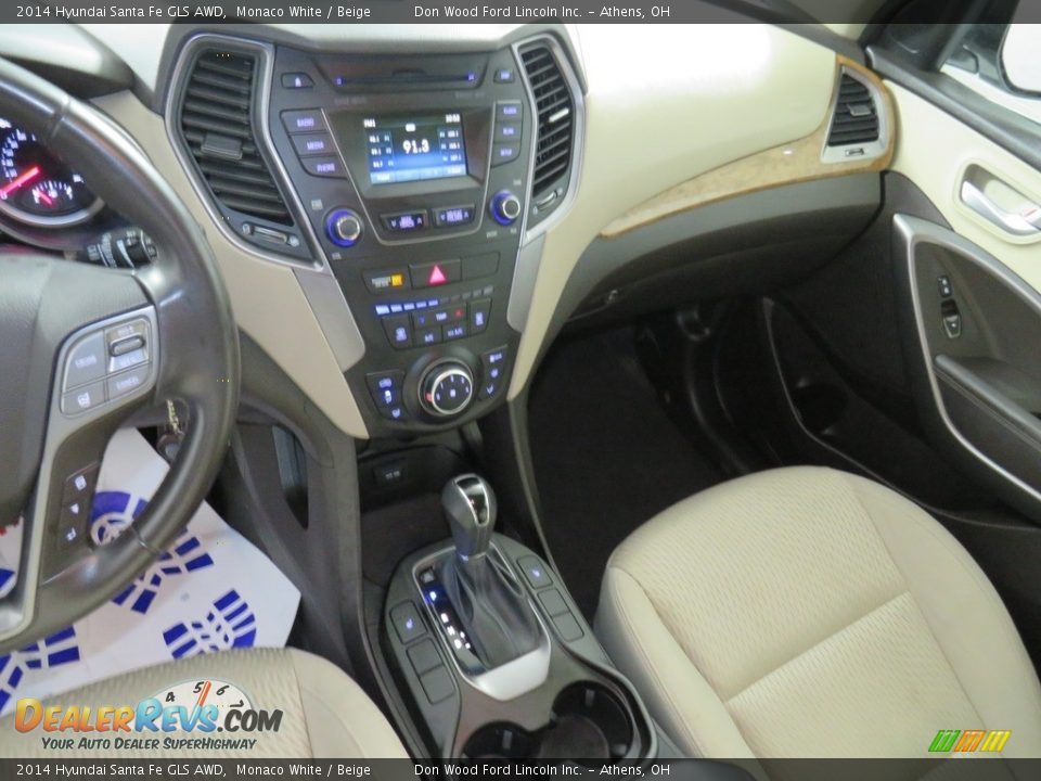 2014 Hyundai Santa Fe GLS AWD Monaco White / Beige Photo #32