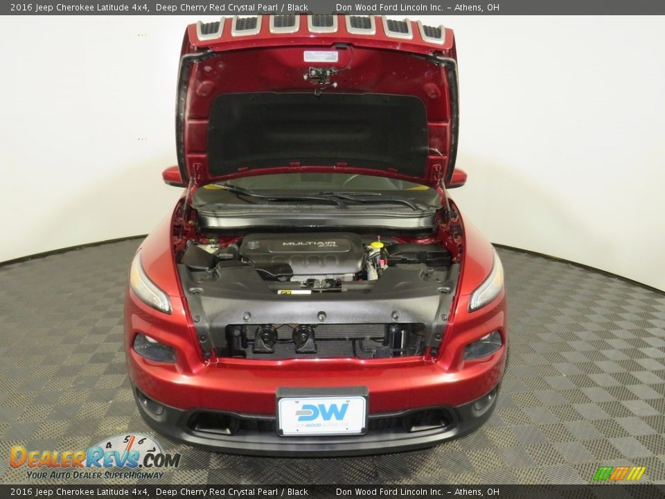 2016 Jeep Cherokee Latitude 4x4 Deep Cherry Red Crystal Pearl / Black Photo #5