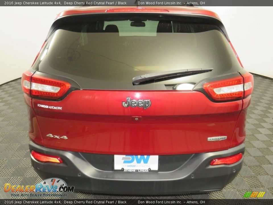 2016 Jeep Cherokee Latitude 4x4 Deep Cherry Red Crystal Pearl / Black Photo #11