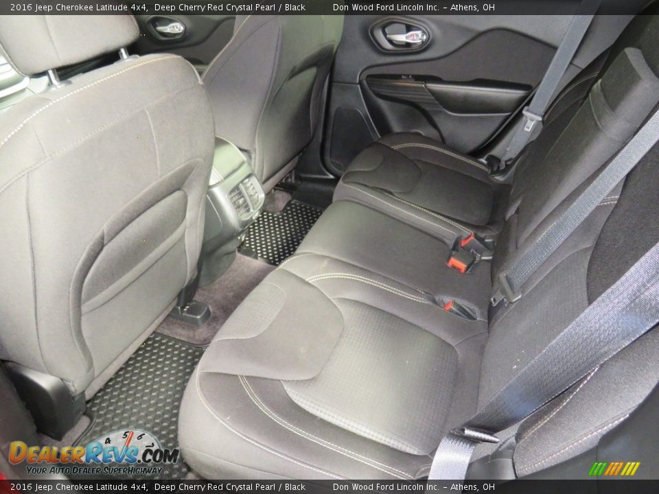 2016 Jeep Cherokee Latitude 4x4 Deep Cherry Red Crystal Pearl / Black Photo #22