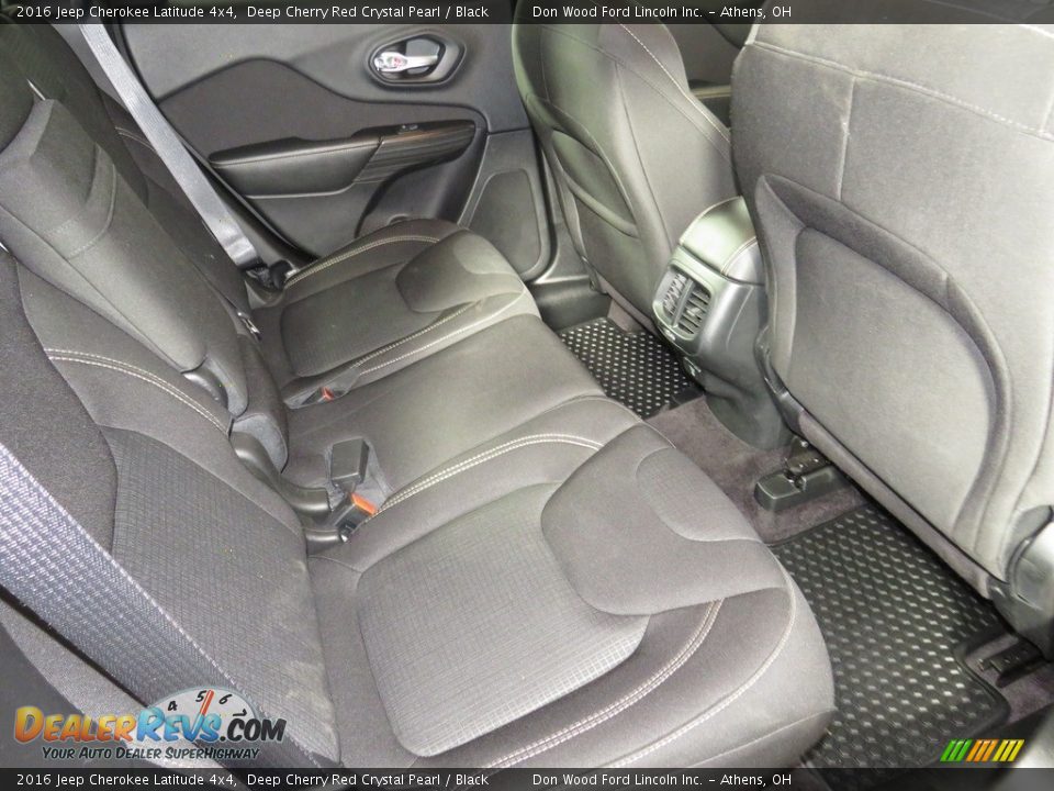 2016 Jeep Cherokee Latitude 4x4 Deep Cherry Red Crystal Pearl / Black Photo #24
