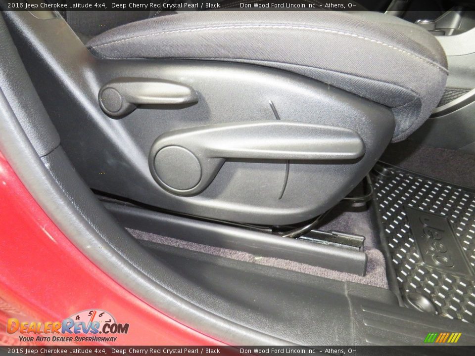 2016 Jeep Cherokee Latitude 4x4 Deep Cherry Red Crystal Pearl / Black Photo #26