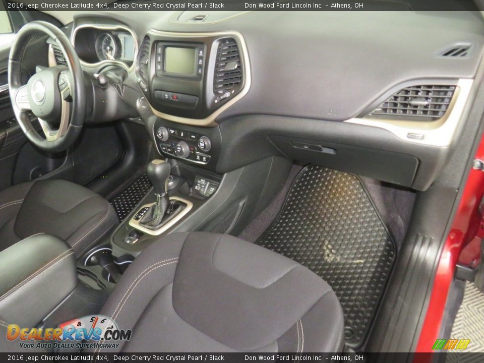 2016 Jeep Cherokee Latitude 4x4 Deep Cherry Red Crystal Pearl / Black Photo #27
