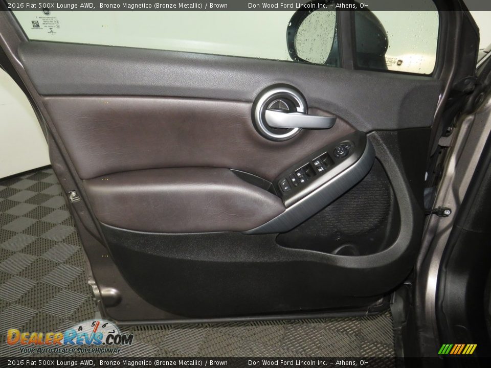 Door Panel of 2016 Fiat 500X Lounge AWD Photo #14