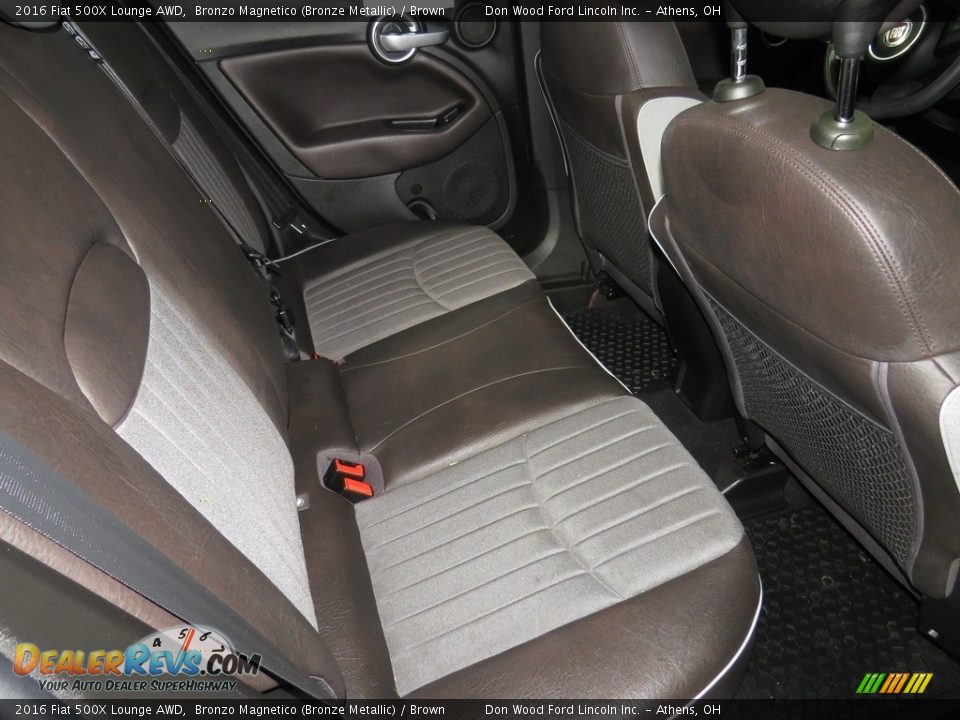 Rear Seat of 2016 Fiat 500X Lounge AWD Photo #21