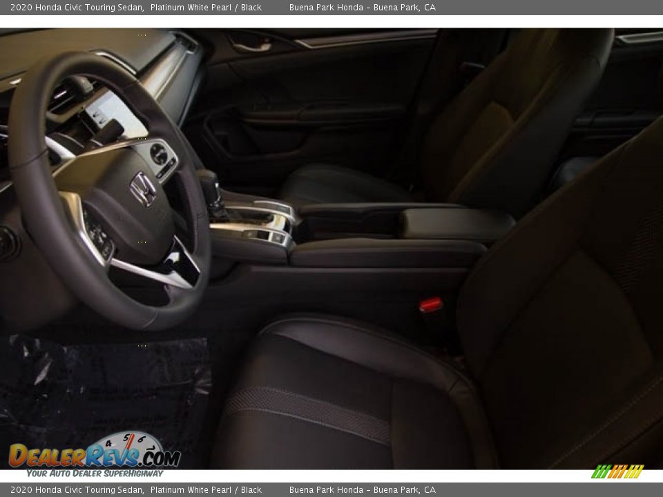 2020 Honda Civic Touring Sedan Platinum White Pearl / Black Photo #16