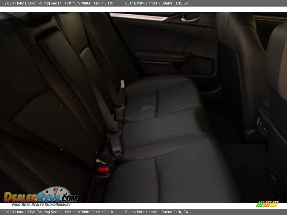 2020 Honda Civic Touring Sedan Platinum White Pearl / Black Photo #28