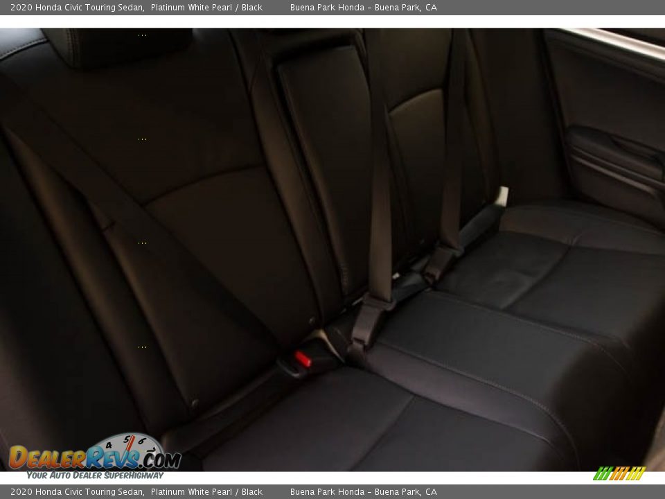 2020 Honda Civic Touring Sedan Platinum White Pearl / Black Photo #29